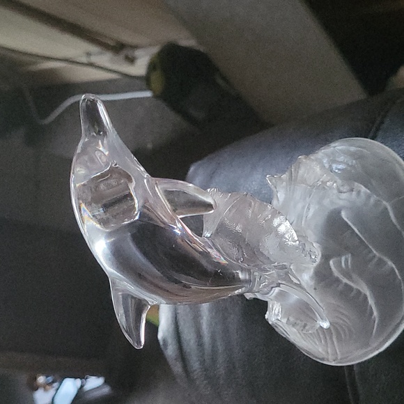 Frosted glass dolphine - Picture 3 of 3